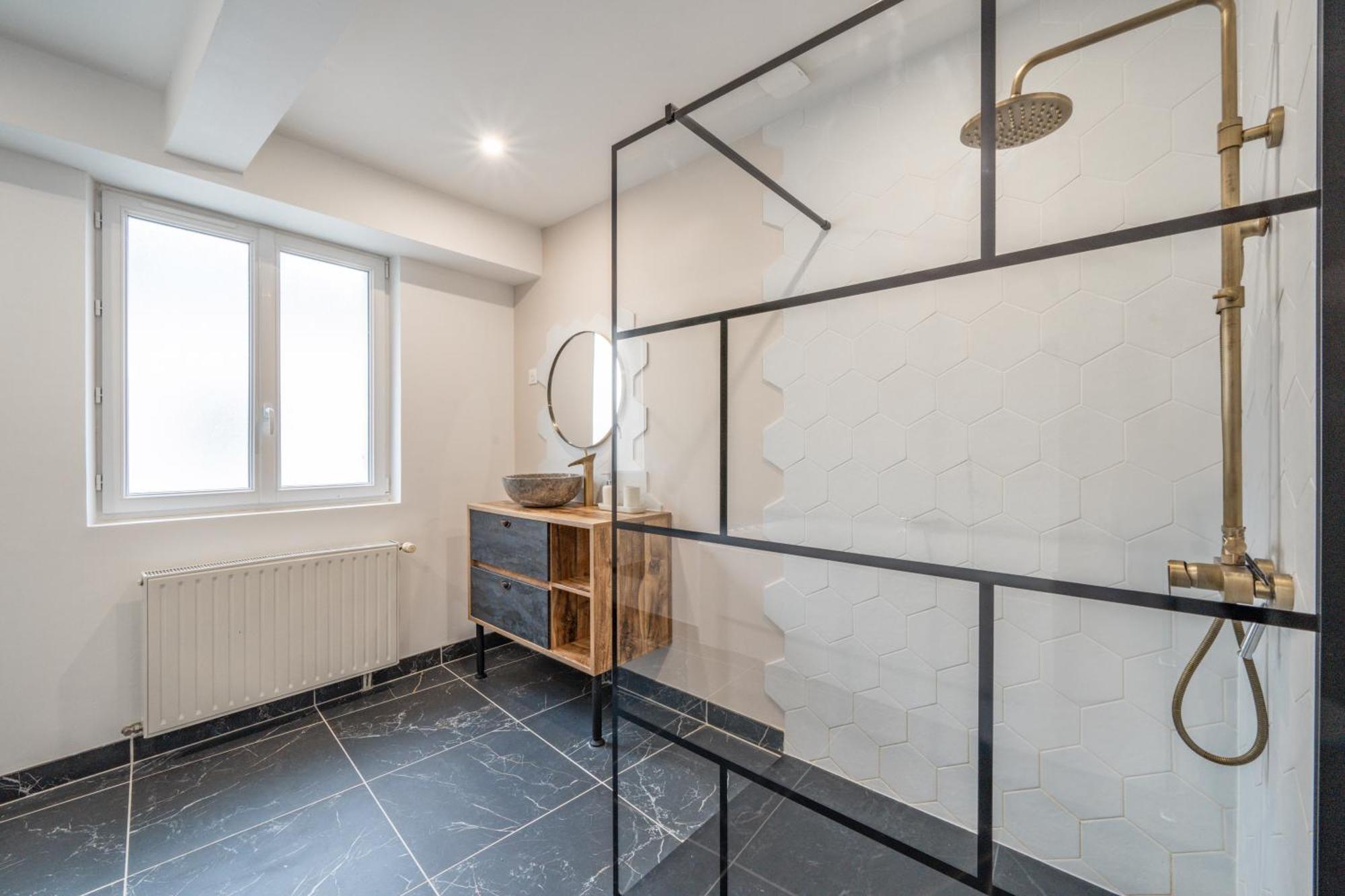 L'Evasion Amboise, Sauna Jacuzzi Exterior foto